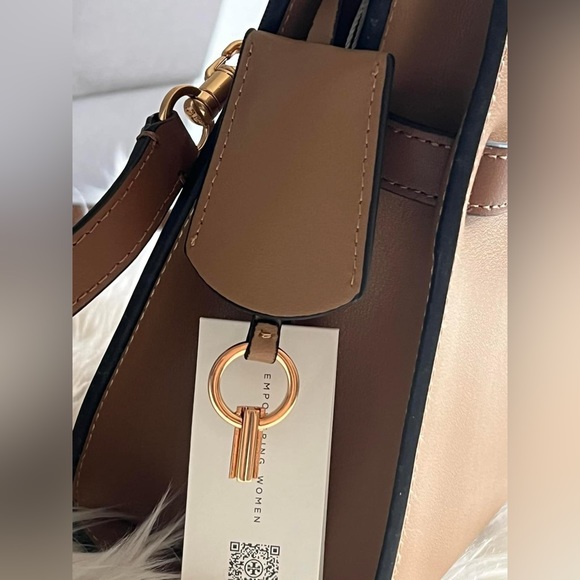 💰SOLD - 75182 - Tory Burch Small Lee Radziwill Double Bag - Picture 4 of 14